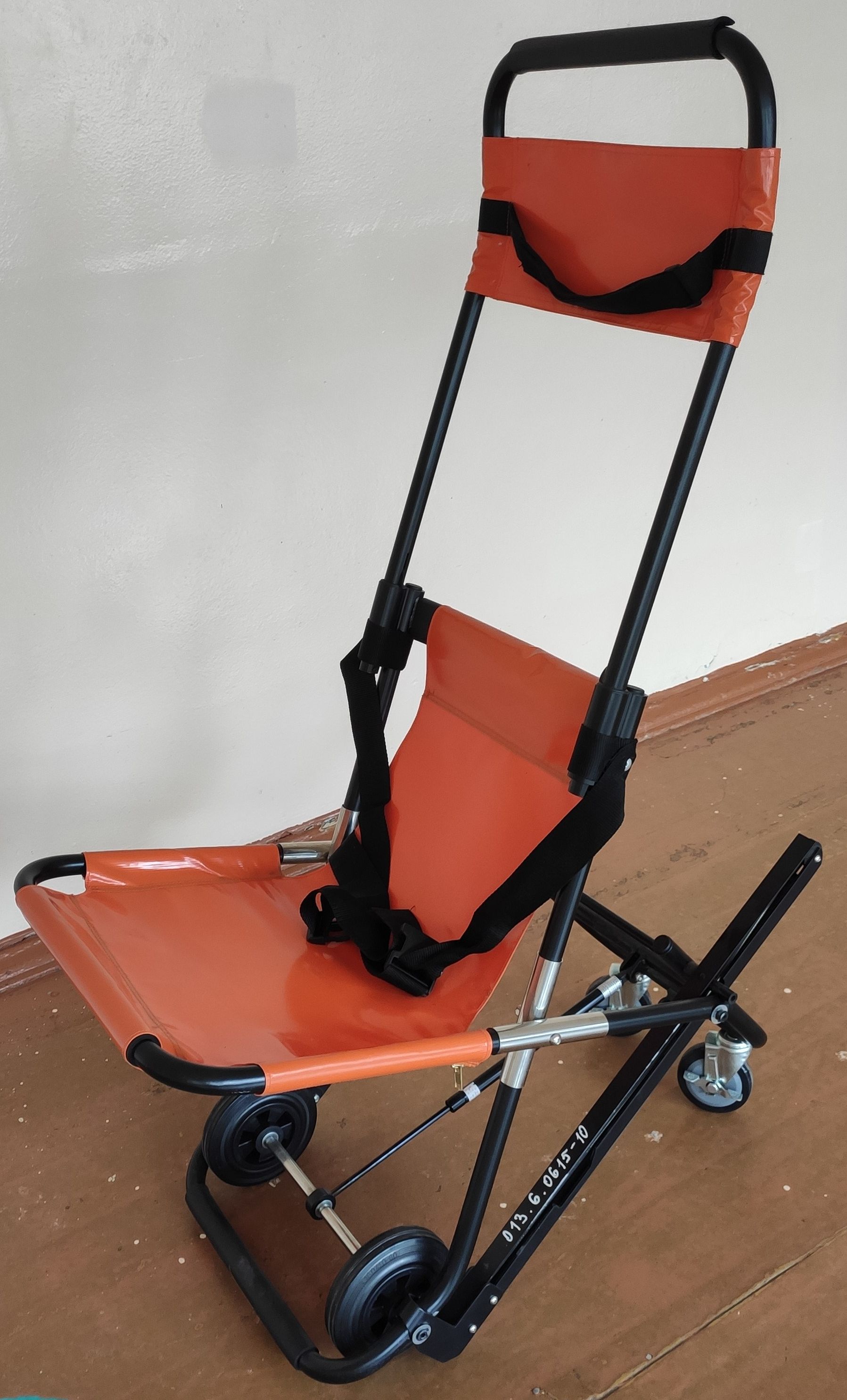 Кресла для инвалидов.